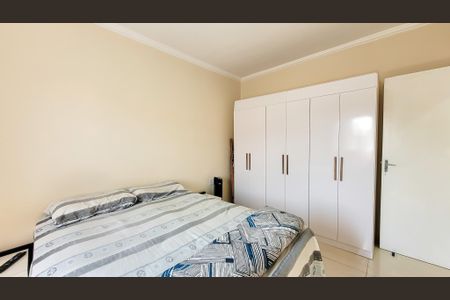 Casa à venda com 278m², 3 quartos e 3 vagas Casa à venda com 278m², 3 quartos e 3 vagasEdícula