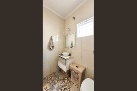 Casa à venda com 278m², 3 quartos e 3 vagas Casa à venda com 278m², 3 quartos e 3 vagasBanheiro Social