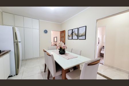 Casa à venda com 278m², 3 quartos e 3 vagas Casa à venda com 278m², 3 quartos e 3 vagasCozinha