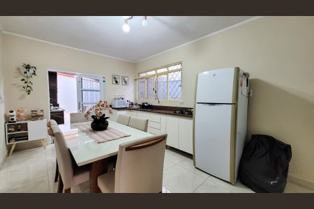 Casa à venda com 278m², 3 quartos e 3 vagas Casa à venda com 278m², 3 quartos e 3 vagasCozinha