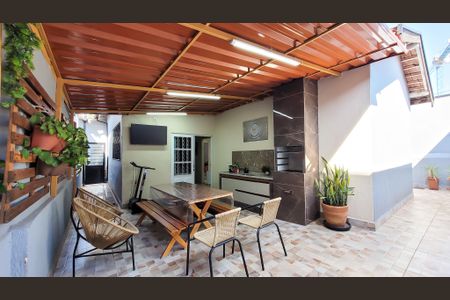 Casa à venda com 278m², 3 quartos e 3 vagas Casa à venda com 278m², 3 quartos e 3 vagasÁrea comum