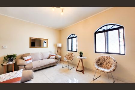 Casa à venda com 278m², 3 quartos e 3 vagas Casa à venda com 278m², 3 quartos e 3 vagasSala