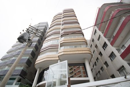 Apartamento para alugar com 77m², 2 quartos e 2 vagasFachada