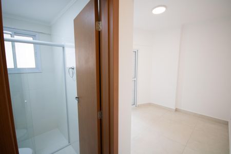 Apartamento para alugar com 77m², 2 quartos e 2 vagasSuíte