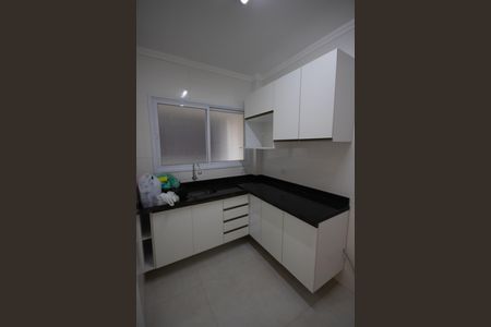 Apartamento para alugar com 77m², 2 quartos e 2 vagasCozinha