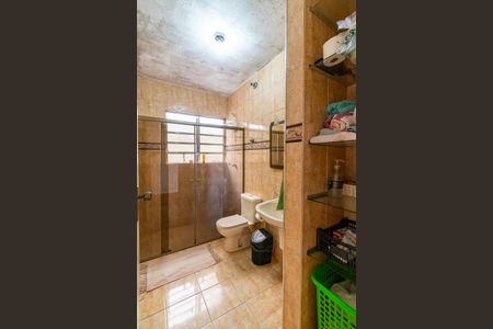 Casa à venda com 164m², 3 quartos e 2 vagasBanheiro 2