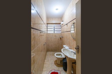 Casa à venda com 164m², 3 quartos e 2 vagasBanheiro 1