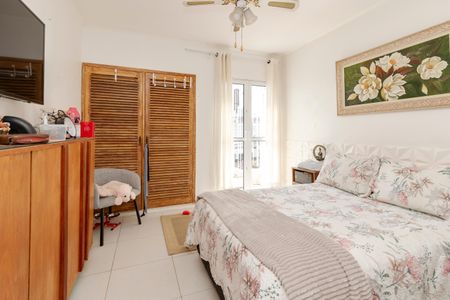 Casa à venda com 200m², 4 quartos e 2 vagas Casa à venda com 200m², 4 quartos e 2 vagasSuíte 1