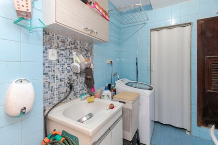 Casa à venda com 200m², 4 quartos e 2 vagas Casa à venda com 200m², 4 quartos e 2 vagasÁrea de Serviço