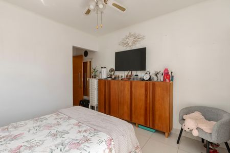 Casa à venda com 200m², 4 quartos e 2 vagas Casa à venda com 200m², 4 quartos e 2 vagasSuíte 1