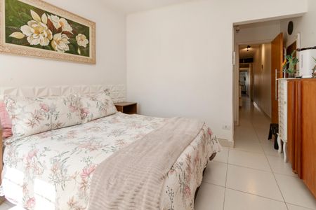 Casa à venda com 200m², 4 quartos e 2 vagas Casa à venda com 200m², 4 quartos e 2 vagasSuíte 1