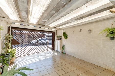 Casa à venda com 200m², 4 quartos e 2 vagas Casa à venda com 200m², 4 quartos e 2 vagasÁrea comum