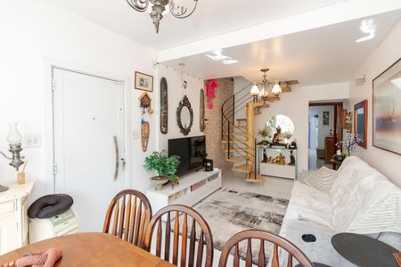 Casa à venda com 200m², 4 quartos e 2 vagas Casa à venda com 200m², 4 quartos e 2 vagasSala