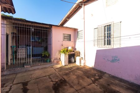 Casa à venda com 170m², 4 quartos e 1 vaga Casa à venda com 170m², 4 quartos e 1 vagaQuintal
