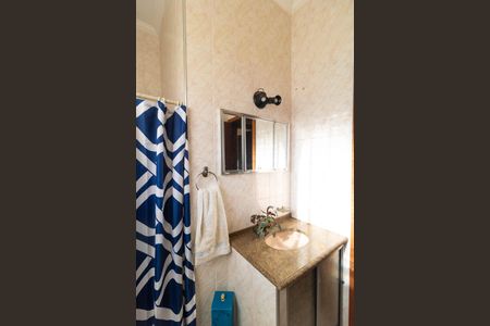 Casa à venda com 170m², 4 quartos e 1 vaga Casa à venda com 170m², 4 quartos e 1 vagaBanheiro