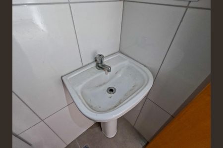 Banheiro de kitnet/studio à venda com 1 quarto, 25m² em Vila Cruz das Almas, São Paulo