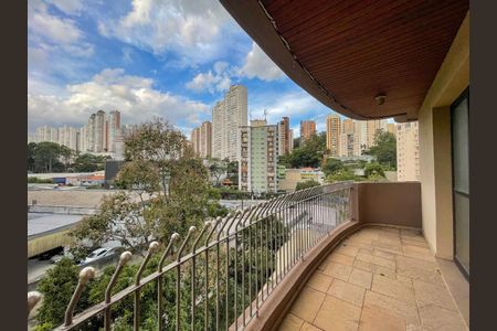 Apartamento à venda com 254m², 4 quartos e 4 vagasFoto 06