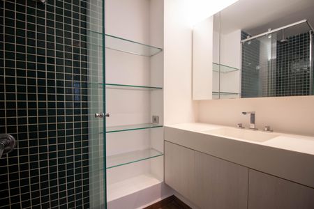 Apartamento à venda com 118m², 1 quarto e 2 vagas Apartamento à venda com 118m², 1 quarto e 2 vagasBanheiro Social