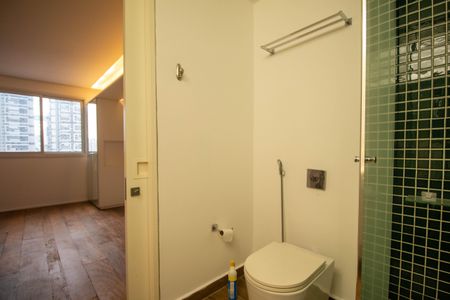 Apartamento à venda com 118m², 1 quarto e 2 vagas Apartamento à venda com 118m², 1 quarto e 2 vagasBanheiro Social