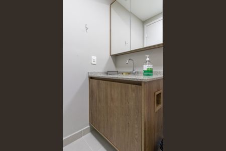 Apartamento para alugar com 28m², 1 quarto e sem vaga Apartamento para alugar com 28m², 1 quarto e sem vagaBanheiro da Suíte