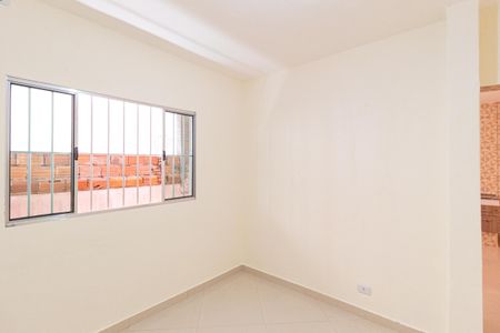 Sala de casa para alugar com 1 quarto, 40m² em Jardim Angela Maria, Carapicuíba