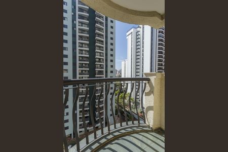 Apartamento à venda com 112m², 3 quartos e 2 vagasVaranda