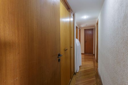 Apartamento à venda com 112m², 3 quartos e 2 vagasCorredor