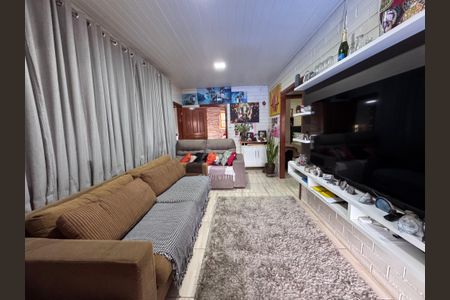 Casa à venda com 150m², 2 quartos e 3 vagasSala
