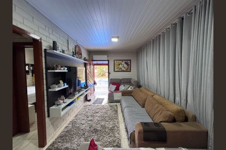 Casa à venda com 150m², 2 quartos e 3 vagasSala