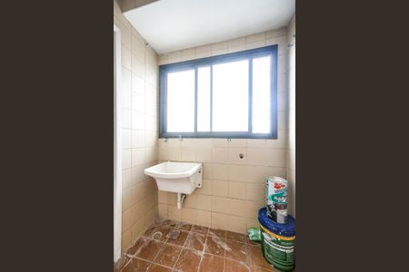 Apartamento à venda com 71m², 3 quartos e 1 vagaÁrea de serviço