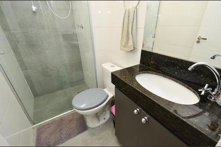 Apartamento à venda com 78m², 3 quartos e 2 vagasBanheiro social