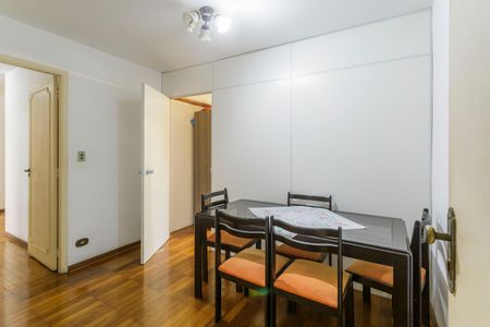Sala de apartamento à venda com 4 quartos, 110m² em Moema, São Paulo