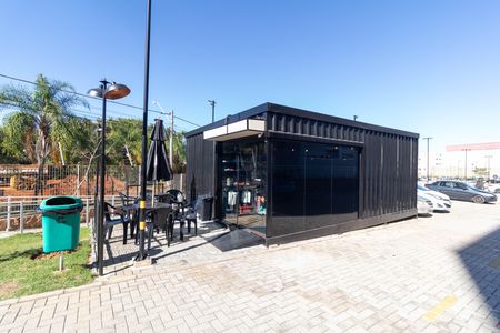 Apartamento para alugar com 50m², 2 quartos e 1 vaga Apartamento para alugar com 50m², 2 quartos e 1 vagaÁrea comum - Mini Mercado