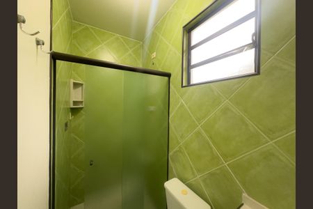 Casa à venda com 165m², 3 quartos e 2 vagas Casa à venda com 165m², 3 quartos e 2 vagasBanheiro Suíte 1