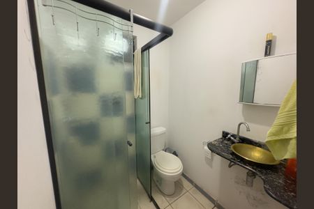 Casa à venda com 165m², 3 quartos e 2 vagas Casa à venda com 165m², 3 quartos e 2 vagasBanheiro Suíte 3 (externa)