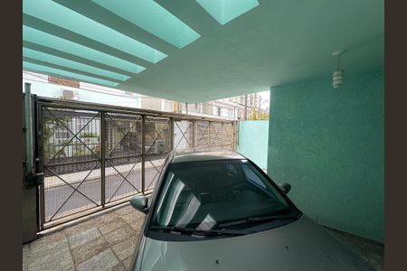 Casa à venda com 165m², 3 quartos e 2 vagas Casa à venda com 165m², 3 quartos e 2 vagasGaragem
