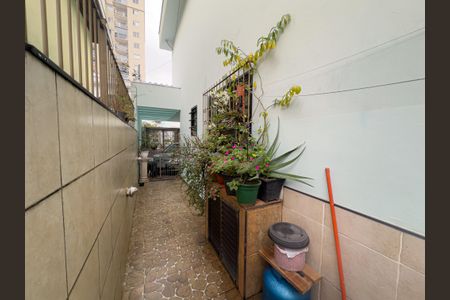 Casa à venda com 165m², 3 quartos e 2 vagas Casa à venda com 165m², 3 quartos e 2 vagasQuintal