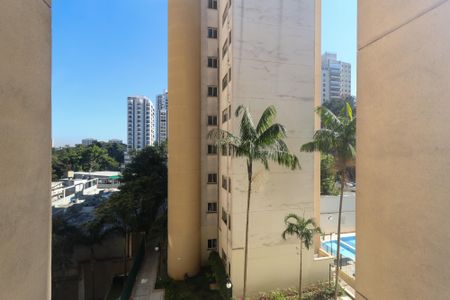 Apartamento para alugar com 56m², 2 quartos e 1 vaga Apartamento para alugar com 56m², 2 quartos e 1 vagaVista da Varanda da Sala