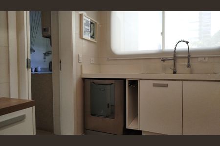 Apartamento à venda com 150m², 4 quartos e 2 vagasCozinha