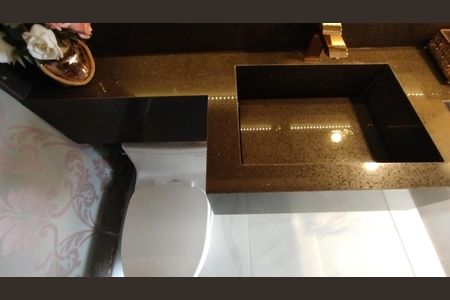 Apartamento à venda com 150m², 4 quartos e 2 vagas Lavabo