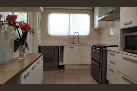 Apartamento à venda com 150m², 4 quartos e 2 vagasCozinha