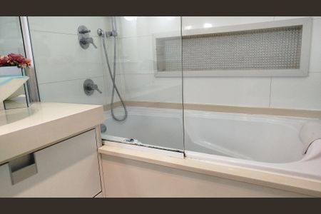 Apartamento à venda com 150m², 4 quartos e 2 vagasBanheiro da Suíte 3