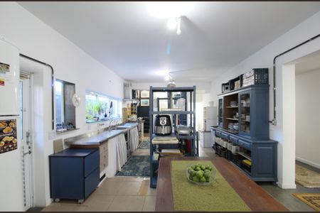 Casa à venda com 559m², 5 quartos e 4 vagas