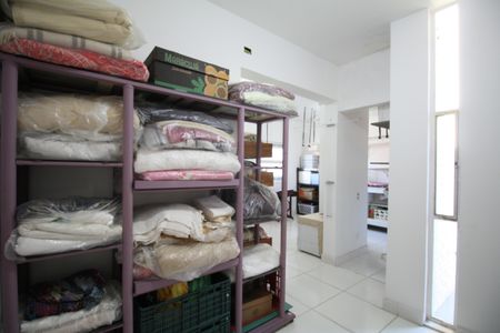 Casa à venda com 559m², 5 quartos e 4 vagas Casa à venda com 559m², 5 quartos e 4 vagasQuarto 4