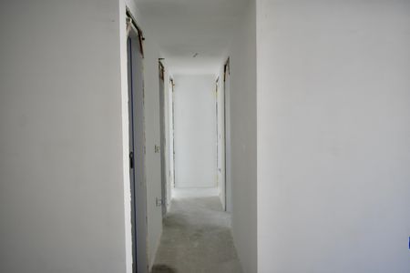 Apartamento à venda com 95m², 3 quartos e 1 vaga Apartamento à venda com 95m², 3 quartos e 1 vagaCorredor