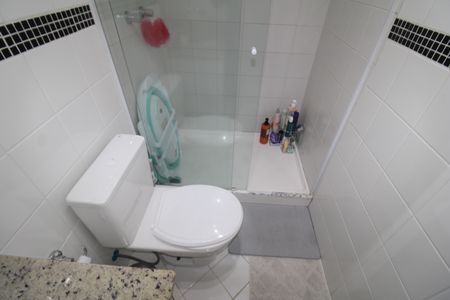 Apartamento à venda com 66m², 2 quartos e 2 vagasBanheiro 1