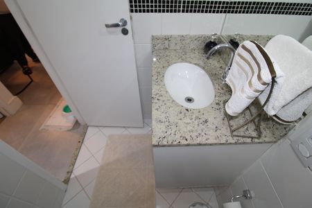 Apartamento à venda com 66m², 2 quartos e 2 vagasBanheiro 2
