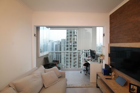 Apartamento à venda com 66m², 2 quartos e 2 vagasSala / Cozinha