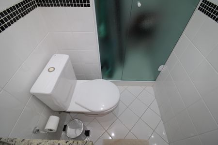 Apartamento à venda com 66m², 2 quartos e 2 vagasBanheiro 2