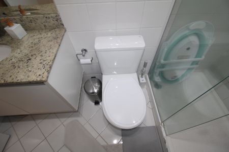 Apartamento à venda com 66m², 2 quartos e 2 vagasBanheiro 1